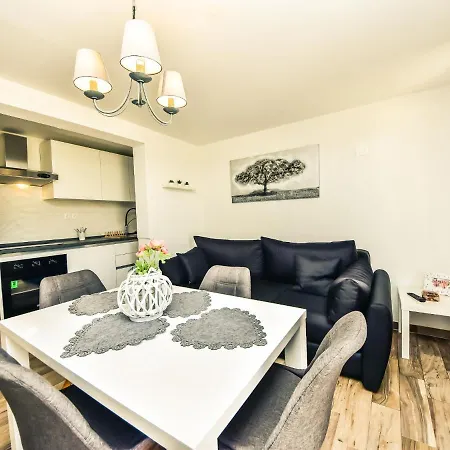 Apartment Petra-1 By Interhome *