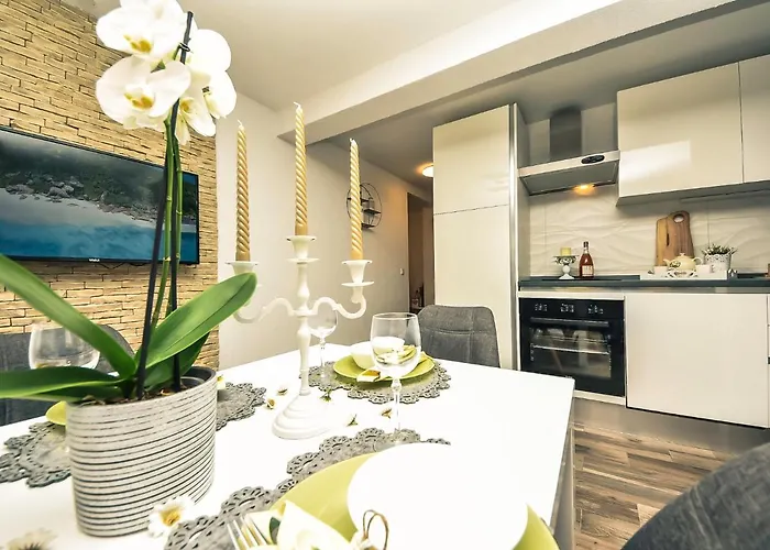 Petra-1 By Interhome