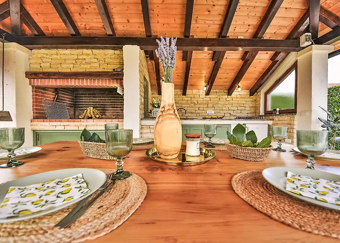 Petra-1 By Interhome * ビオグラード・ナ・モル