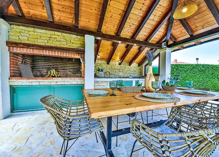 Petra-1 By Interhome